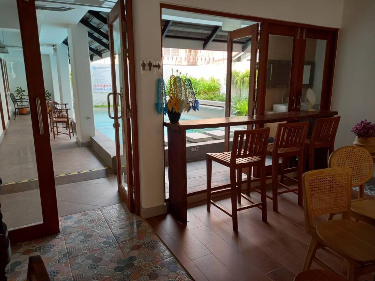 Valentier Cafe And Hotel เชียงใหม่ ภายนอก รูปภาพ