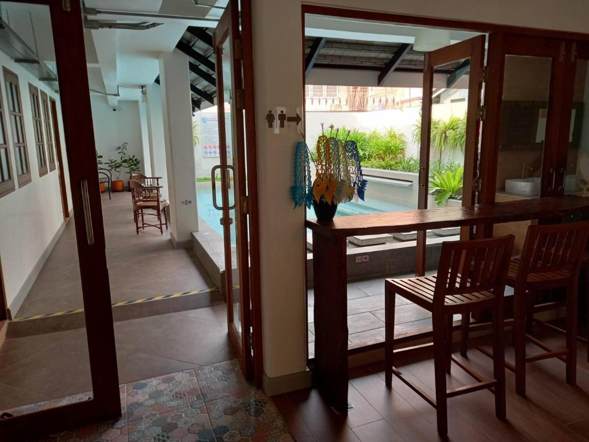 Valentier Cafe And Hotel เชียงใหม่ ภายนอก รูปภาพ
