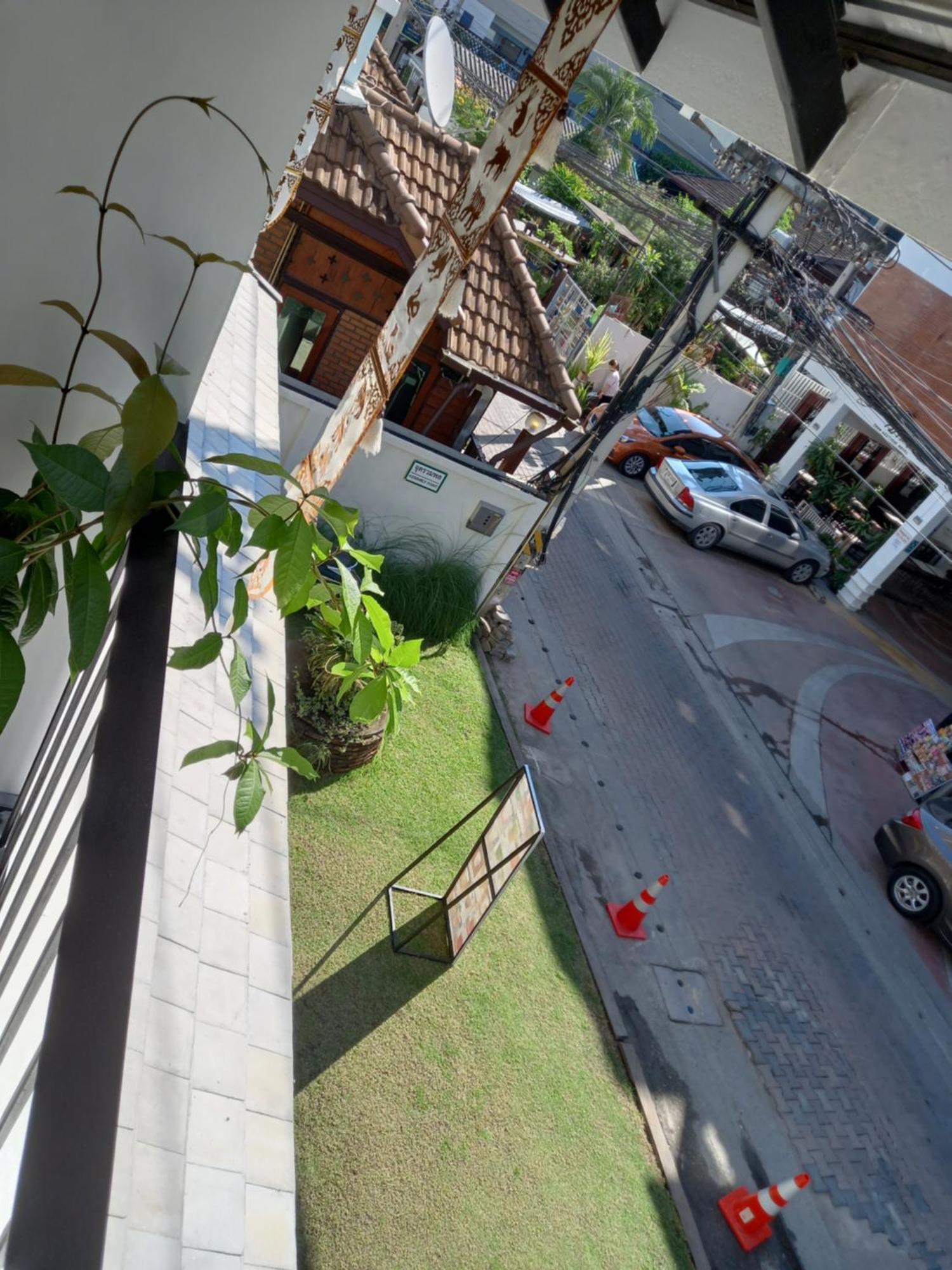 Valentier Cafe And Hotel เชียงใหม่ ห้อง รูปภาพ