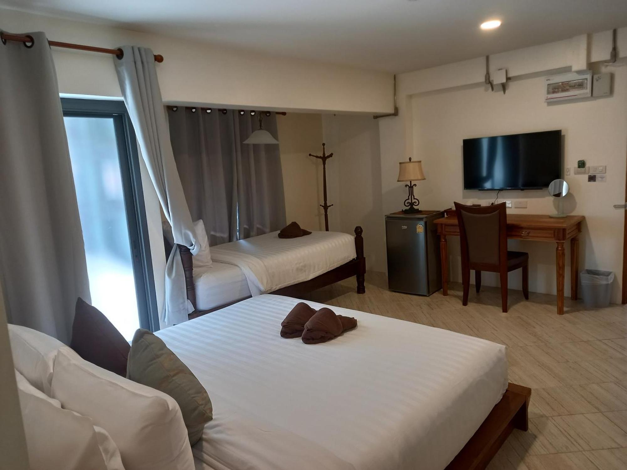 Valentier Cafe And Hotel เชียงใหม่ ภายนอก รูปภาพ